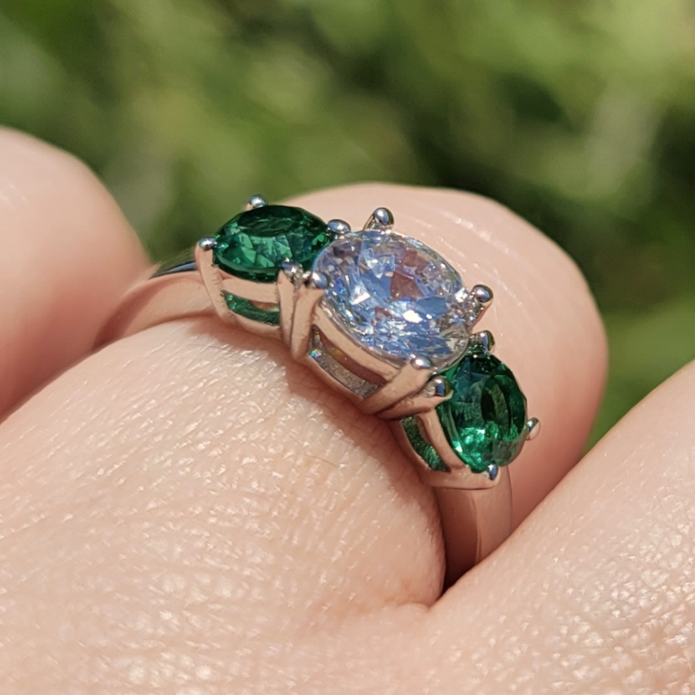 NEW 3 Stone Diamonique 100 facet Sterling Ring Size 8